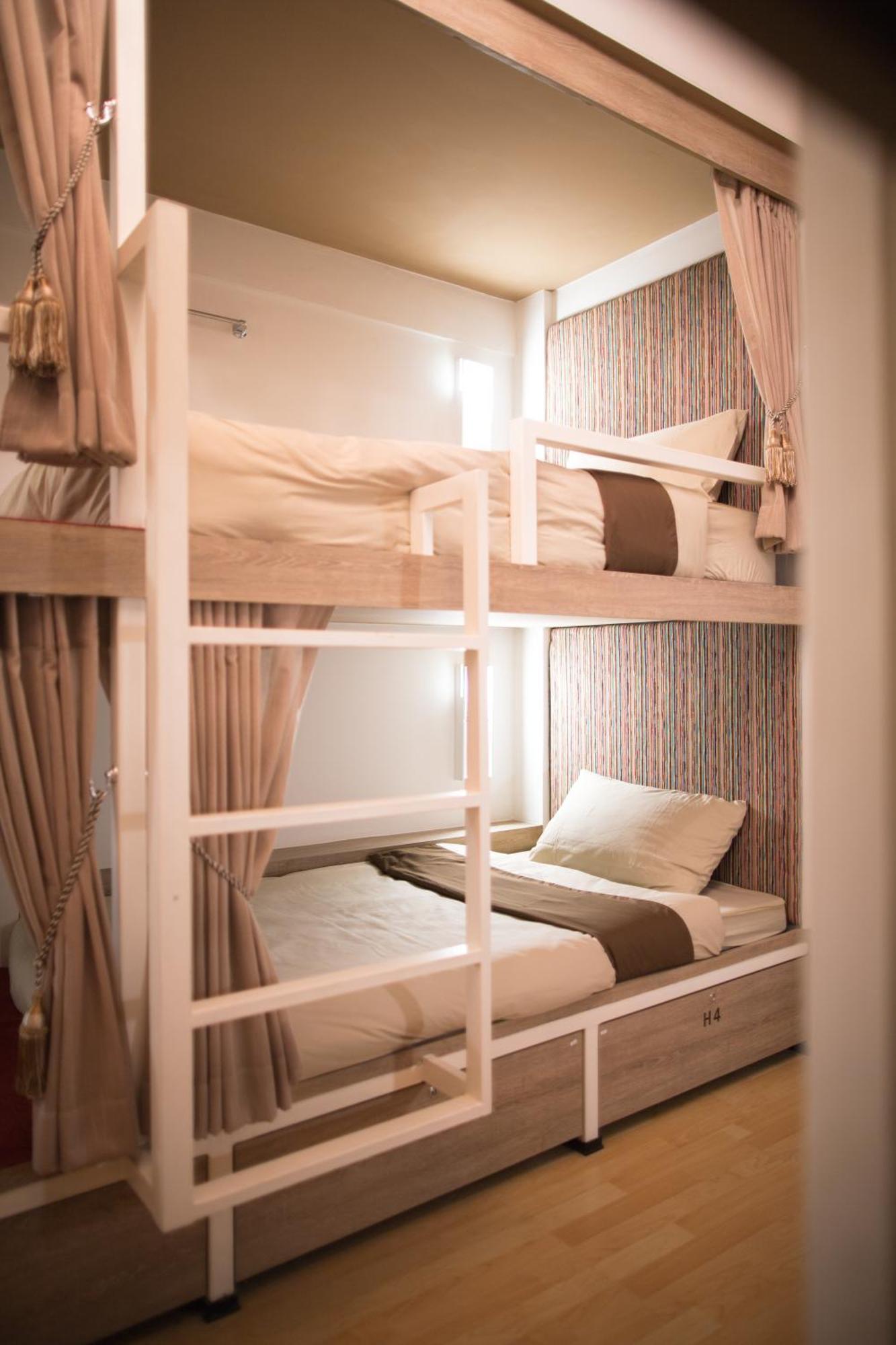 Chiangmai Midpoint Activity Hostel Chiang Mai Exteriör bild