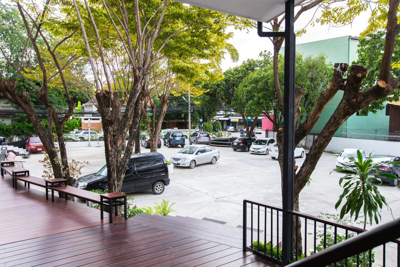 Chiangmai Midpoint Activity Hostel Chiang Mai Exteriör bild